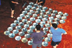 打捞出水的瓷器.jpg