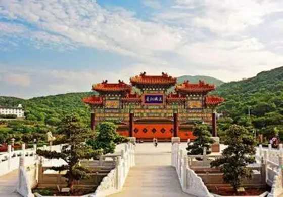 凸(艹皿艹 ).jpg
